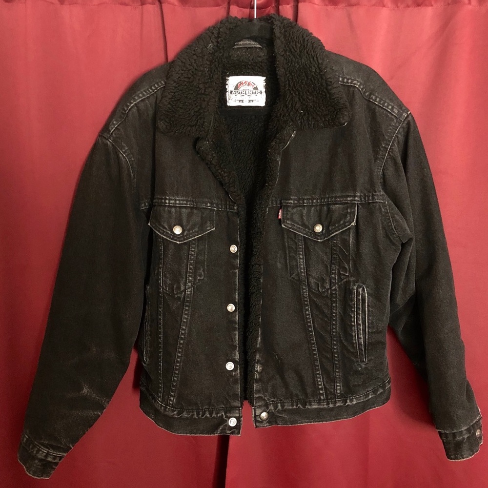(sold!) vintage levi’s sherpa denim jacket